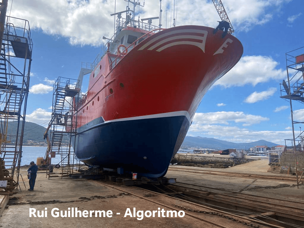 Trawler 28m - View 2